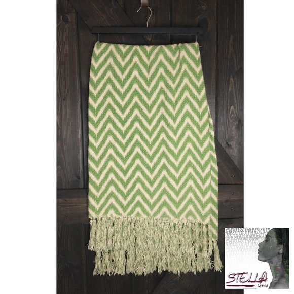 🍒 VHC Woven Fringe Throw Blanket - Picture 1 of 4